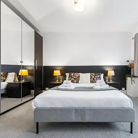 Powdermill Lodge Hanworth Esterno foto